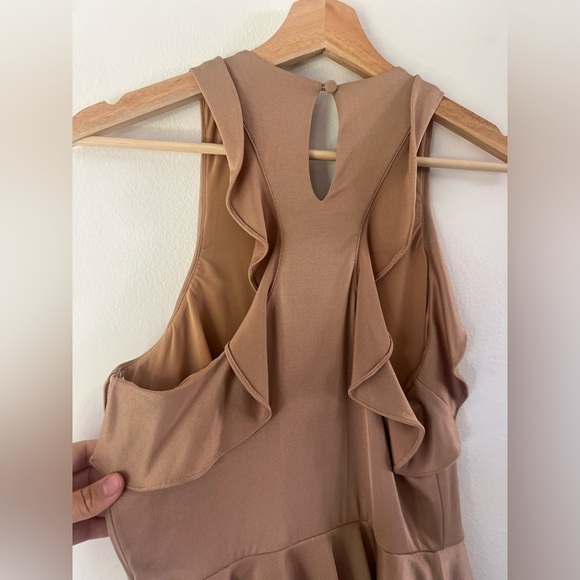 Jonathan Simkhai Bateau Neckline Tan Ruffle Peplum Tank Size Small - Picture 9 of 10